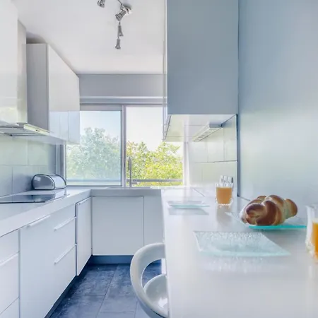 Modern Garden View 2br In 16th Porte Dauphine Apartmán Paříž